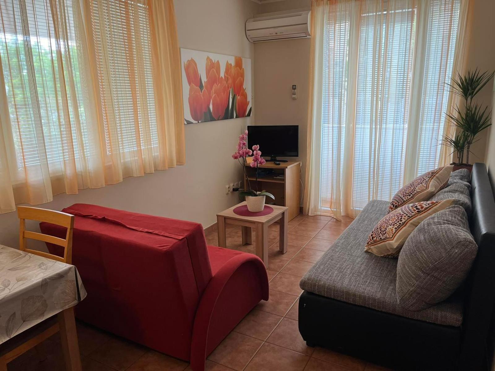 Family Apartments Suzi Ровинь Экстерьер фото